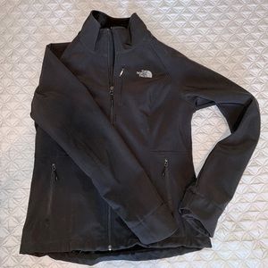 Women’s North Face soft shell jacket!